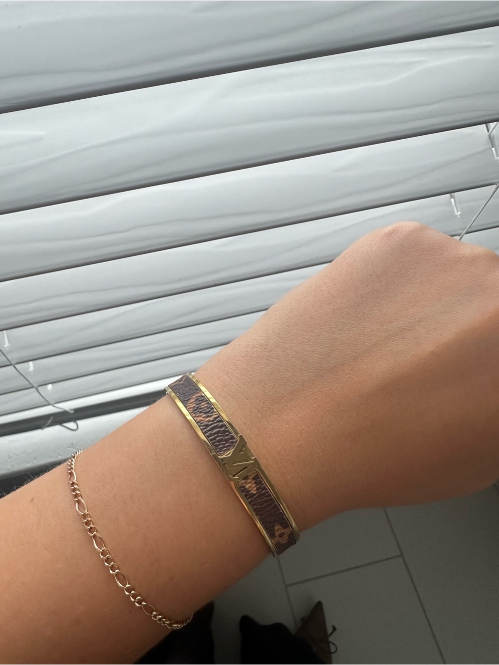 Gold-Tone Brown Patterned Bangle Bracelet